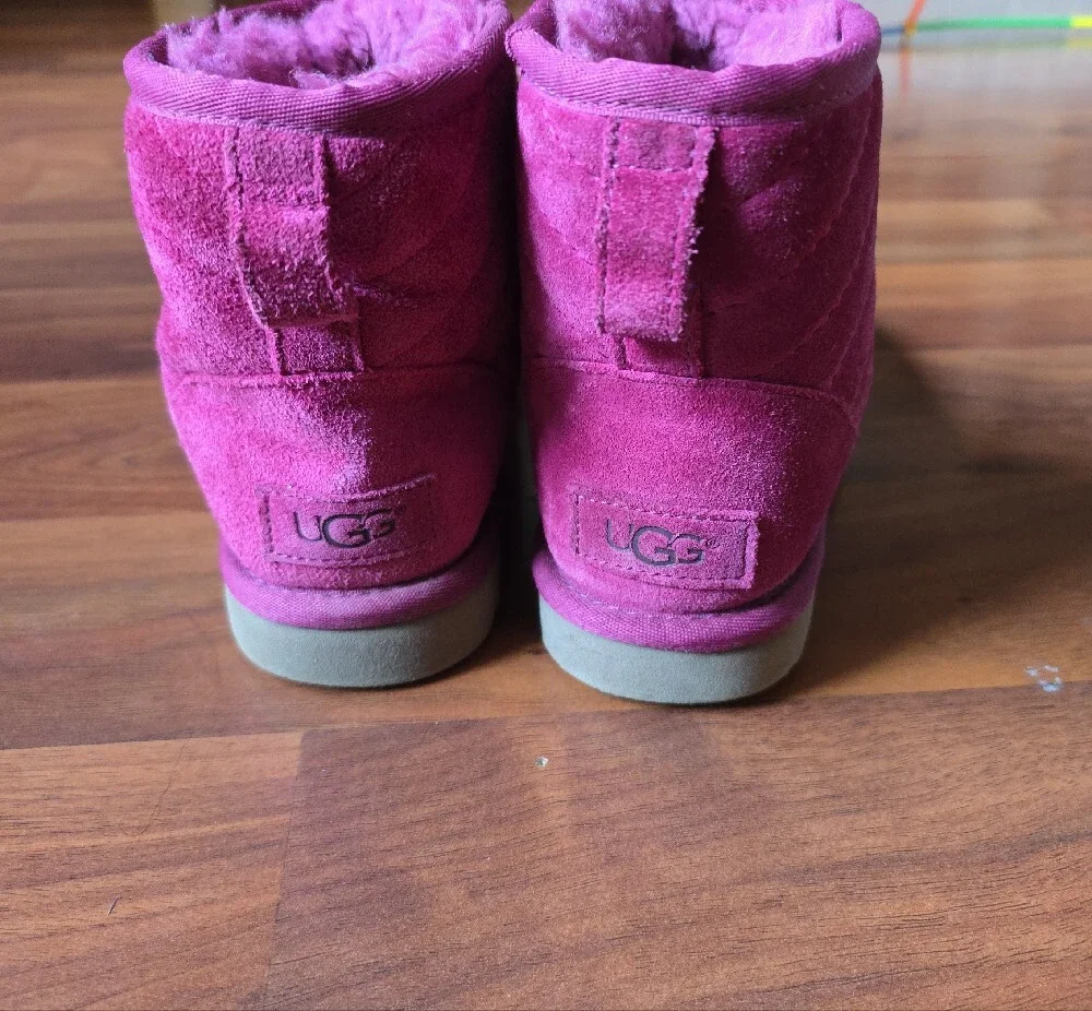 UGG Kids Quilted Fleece-Lined Slippers in Berry